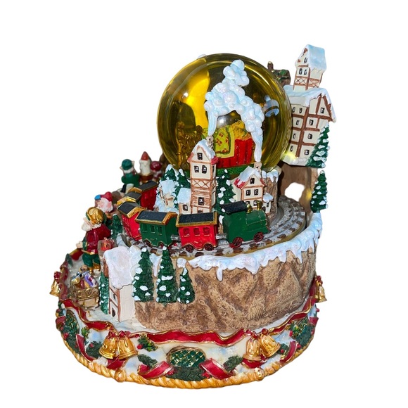 Grandeur Noel Christmas Musical Animated Water Globe Collectors Edition WORKS - Picture 9 of 15